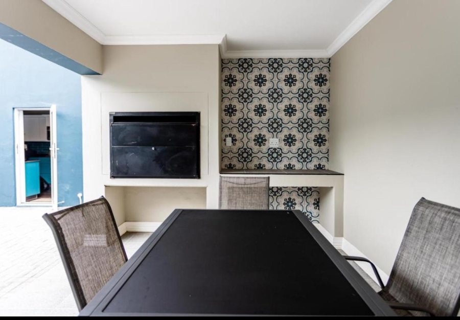 4 Bedroom Property for Sale in Richmond Hill Eastern Cape